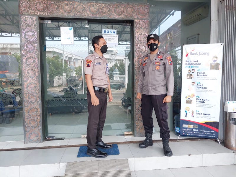 Peran dan Tanggung Jawab Satpam Lembaga Keuangan Bank