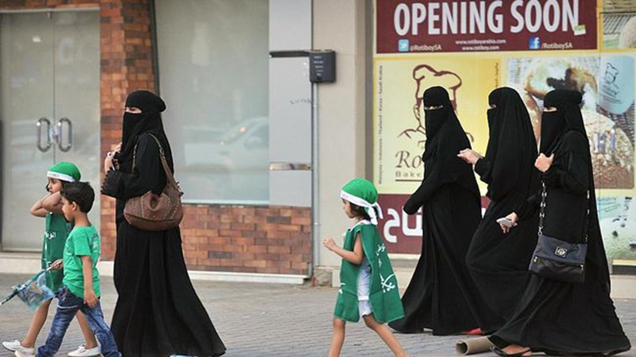 Daftar Gaji TKI di Arab Saudi Semua Profesi
