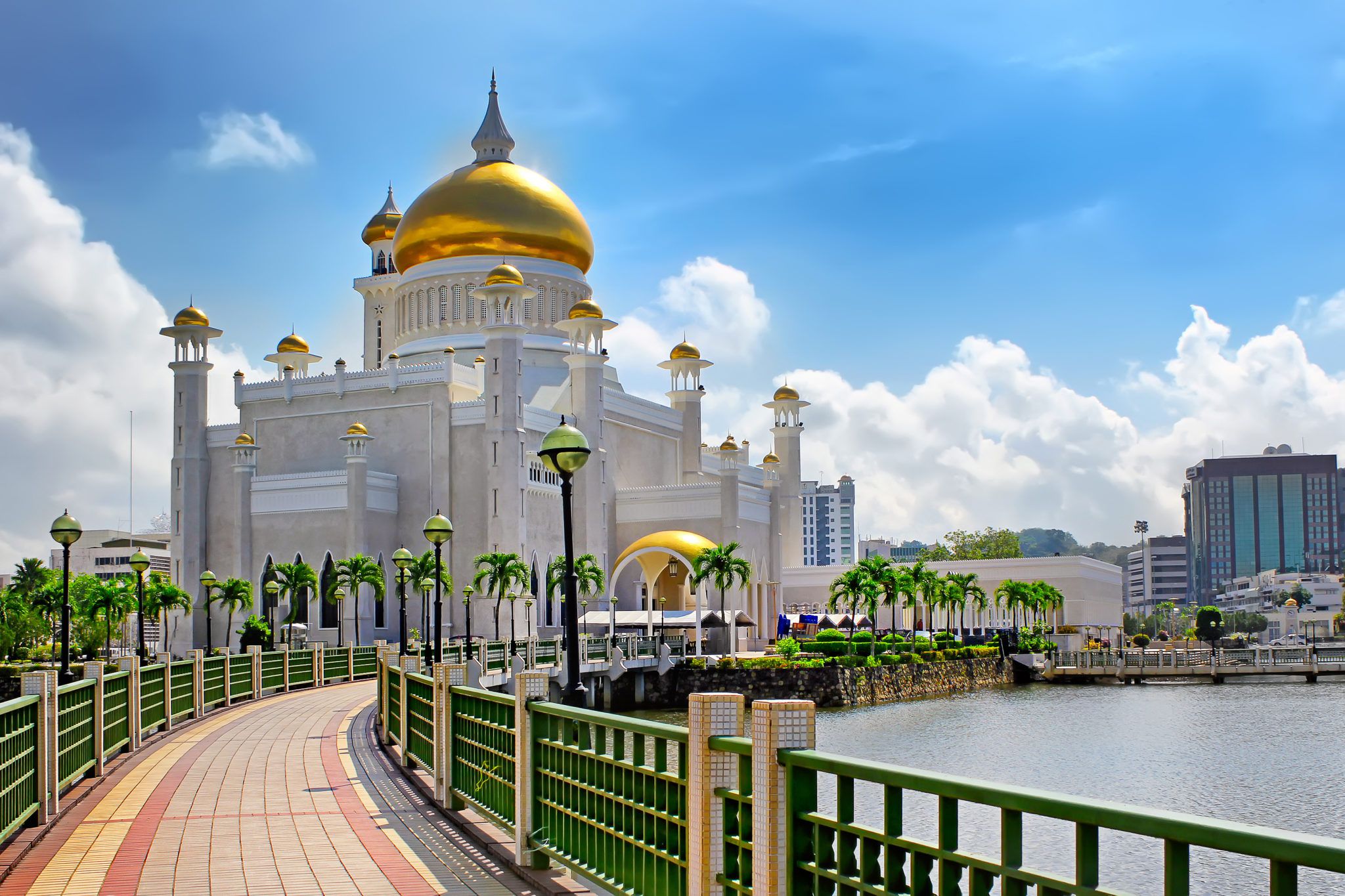 Daftar Gaji TKI di Brunei Darussalam Semua Profesi