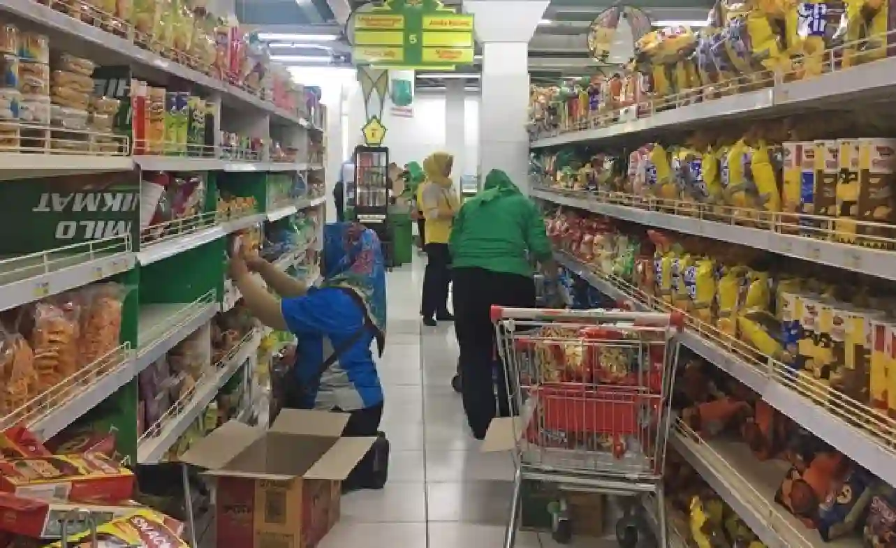 Gaji Karyawan PT Tip Top Supermarket