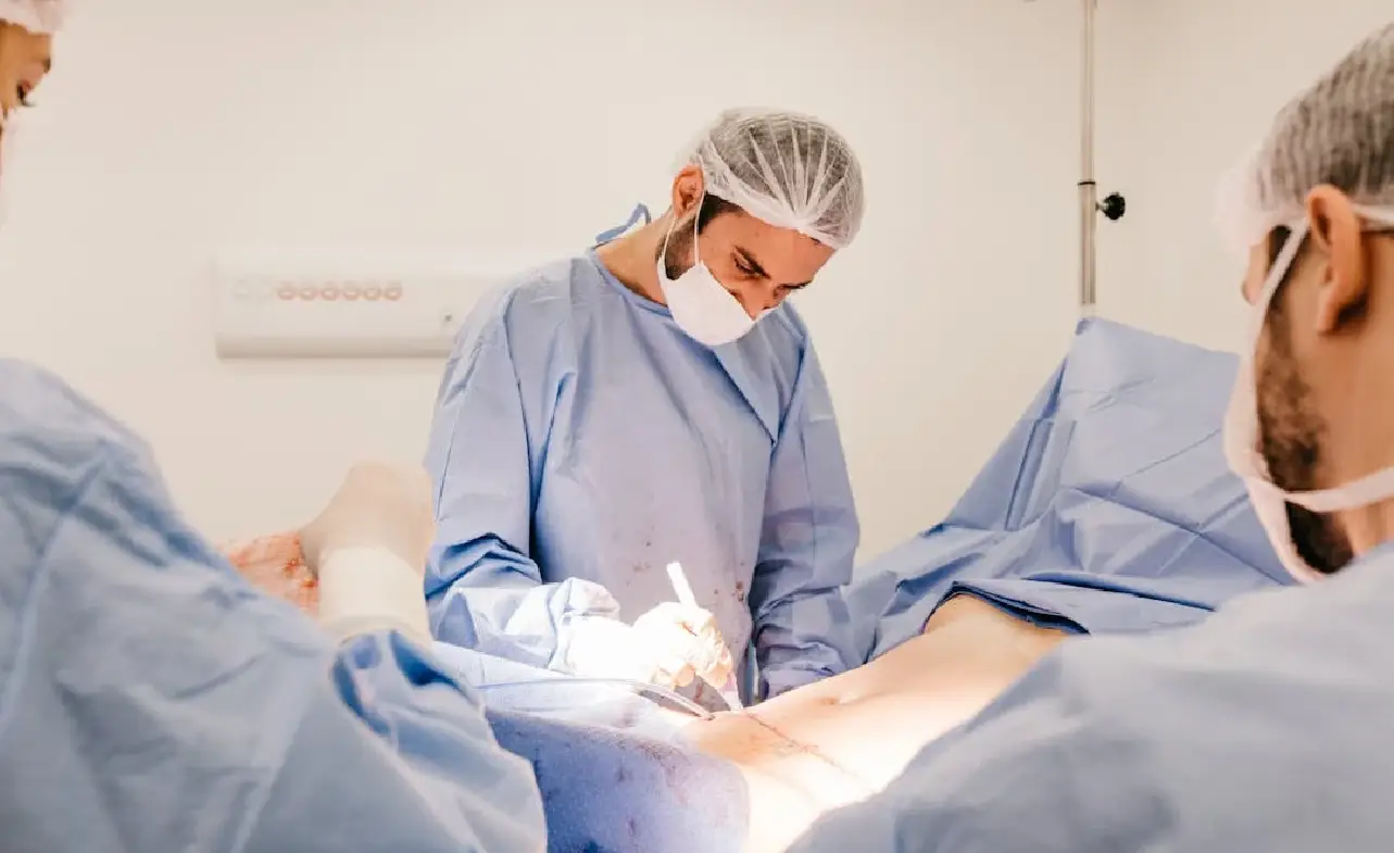Cara Menjadi Dokter Bedah