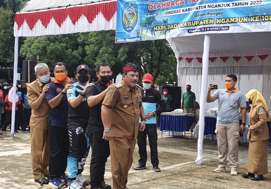 Gaji UMR Nganjuk dan UMR Jawa Timur
