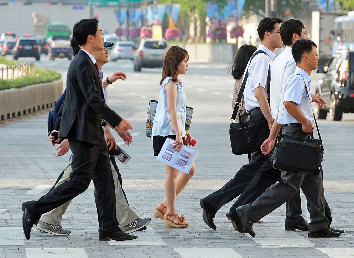 Perbedaan Gaji TKI di Korea Antara Pria dan Wanita