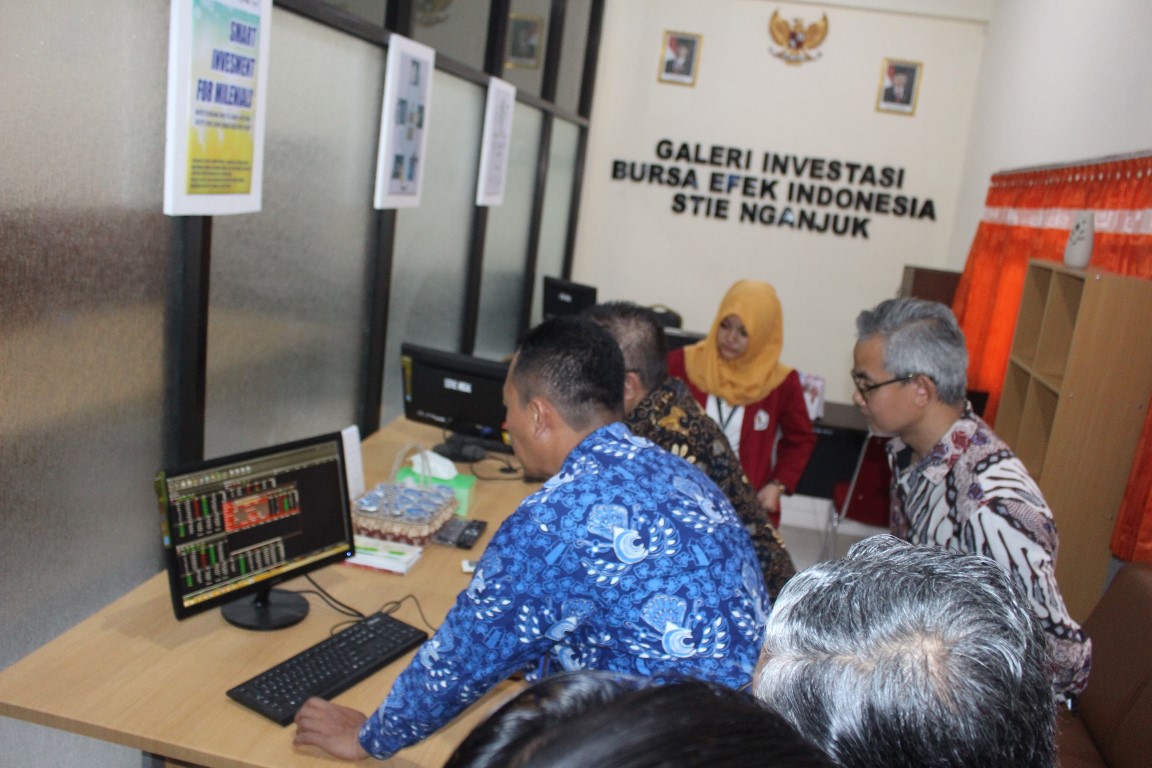 Sanksi Perusahaan Membayar Upah di Bawah Gaji UMR