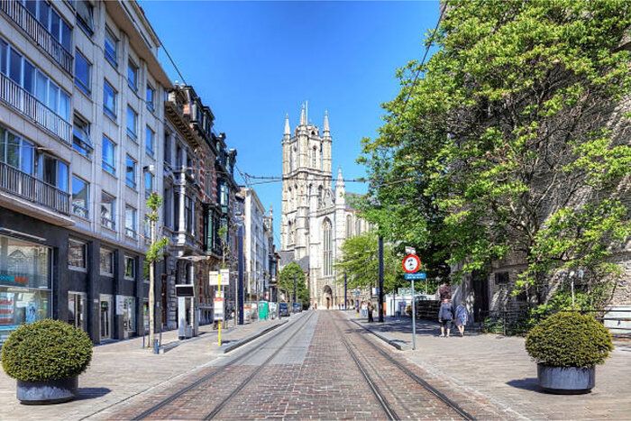Perbandingan Gaji TKI di Belgia Berdasarkan Kota