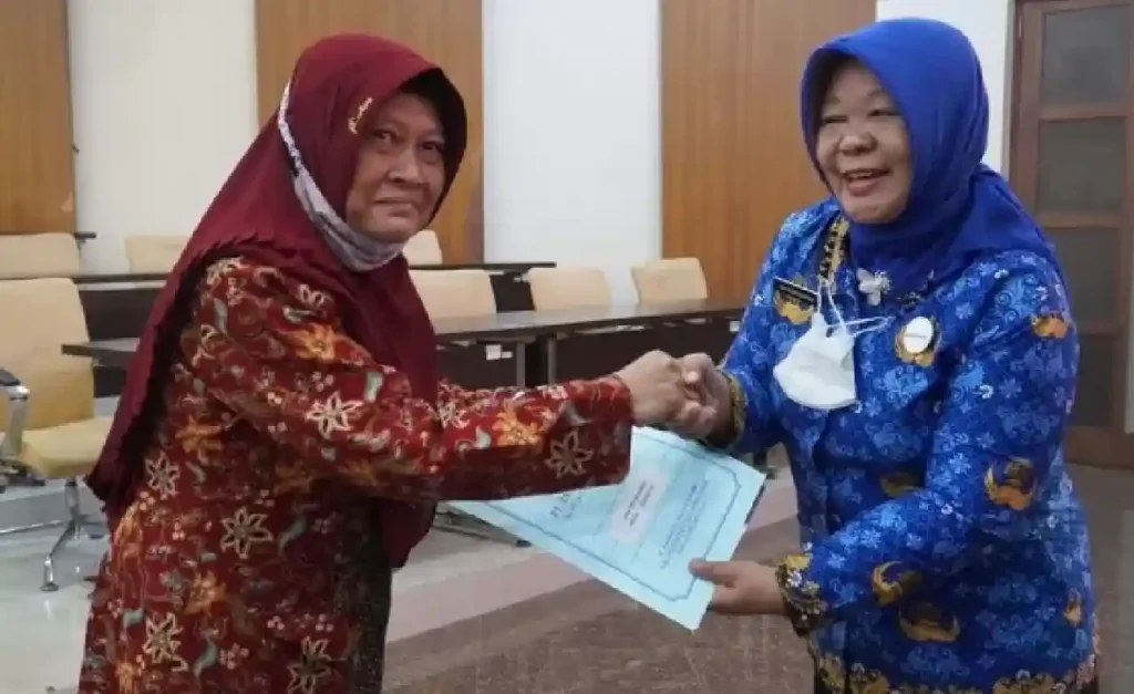 Daftar Gaji Pensiunan PNS Semua Golongan
