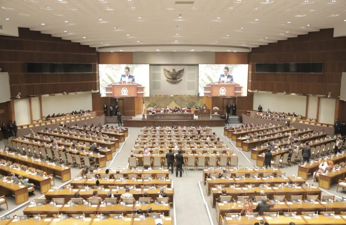 gaji anggota dpr
